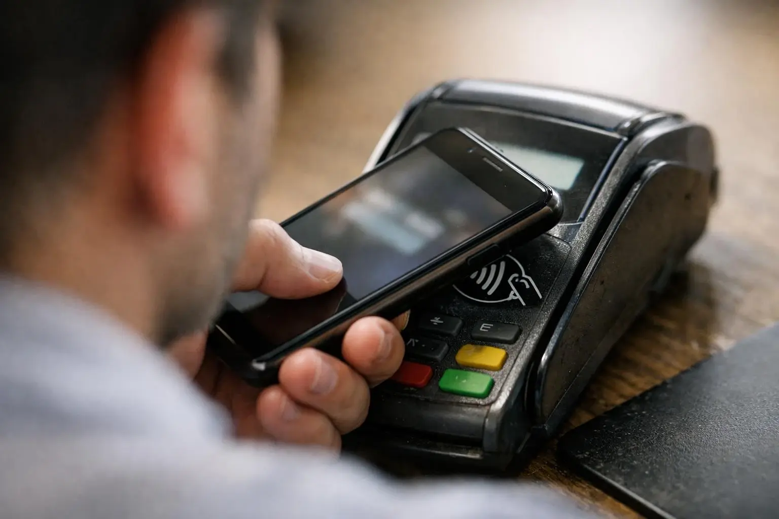 How Near Field Communication applies to Credit Card Processing services in Staten Island, United States—practical illustra...